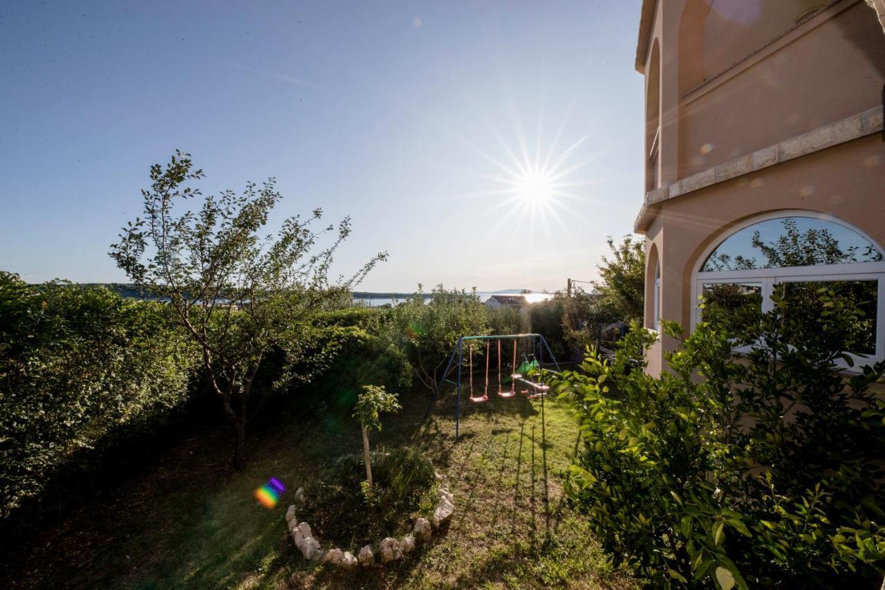 Apartamento Kuca Leonora Banjol Exterior foto