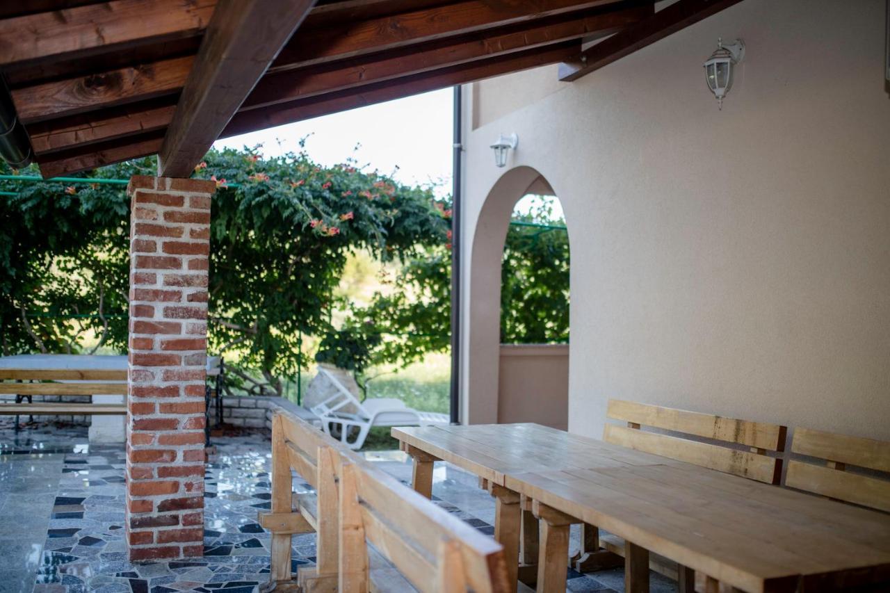 Apartamento Kuca Leonora Banjol Exterior foto
