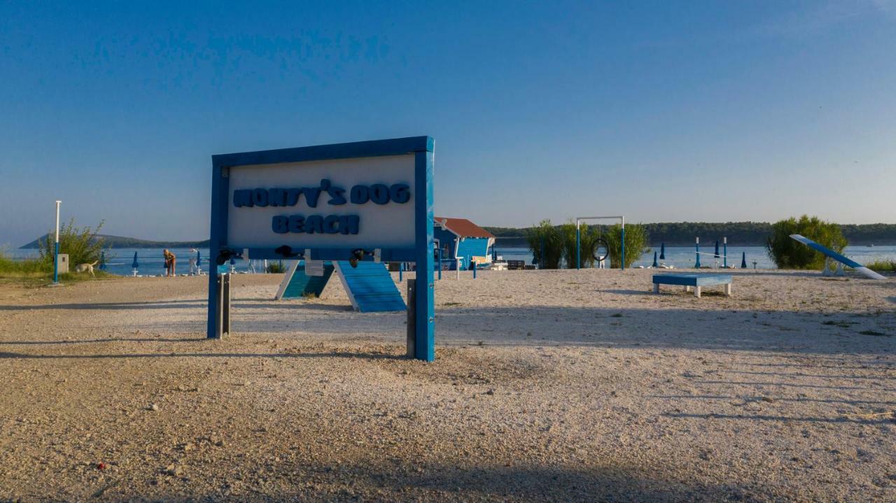 Apartamento Kuca Leonora Banjol Exterior foto