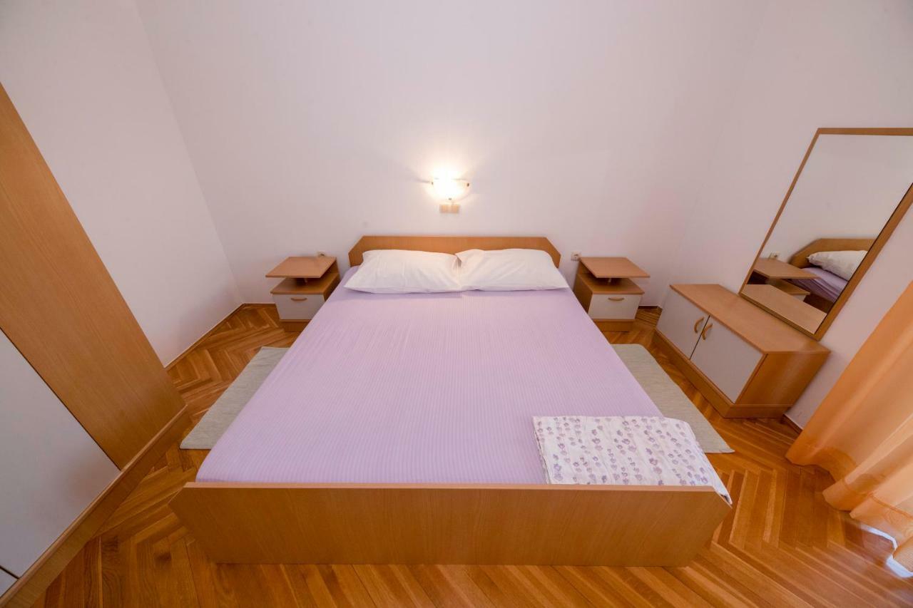 Apartamento Kuca Leonora Banjol Exterior foto