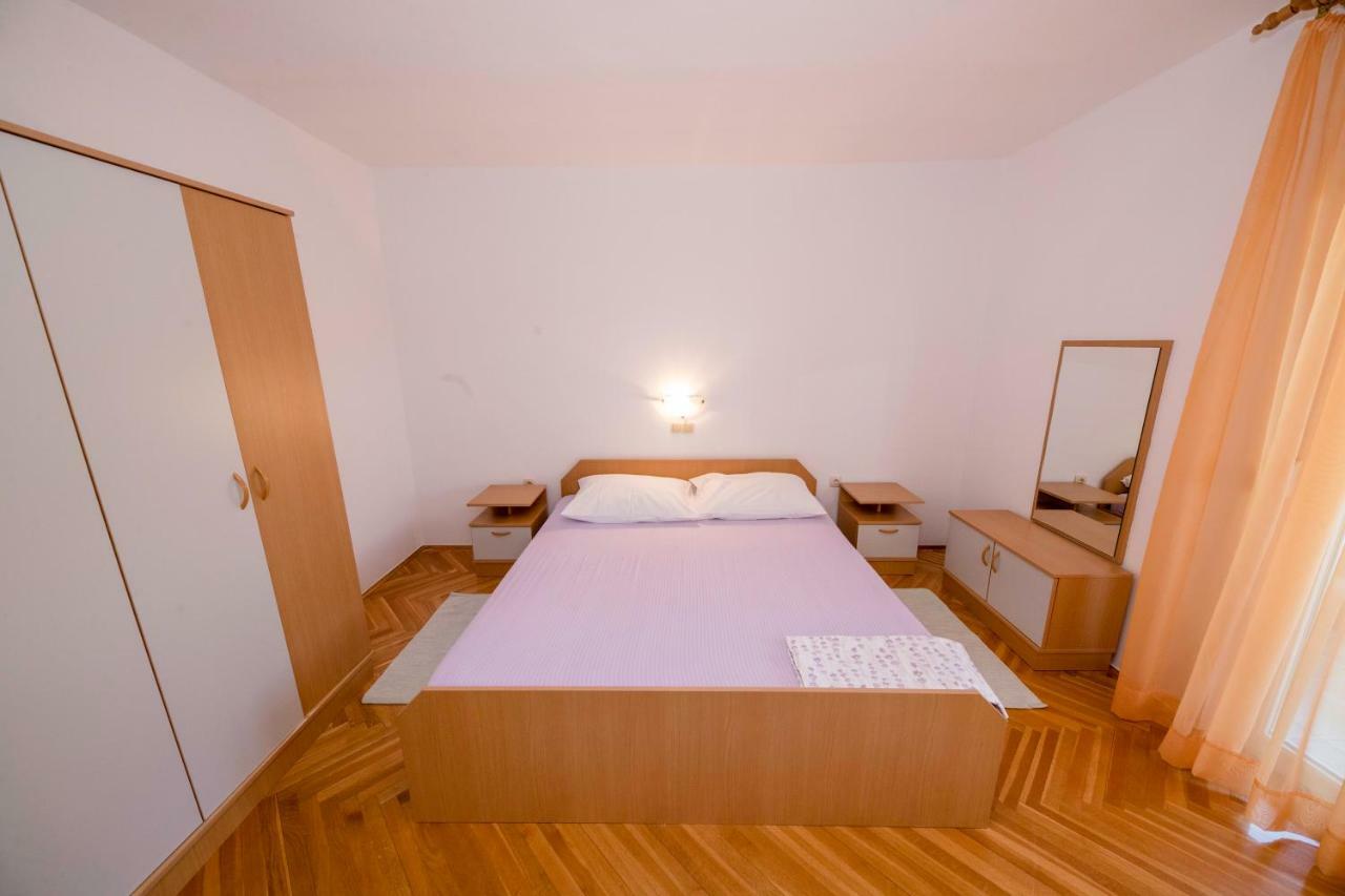 Apartamento Kuca Leonora Banjol Exterior foto